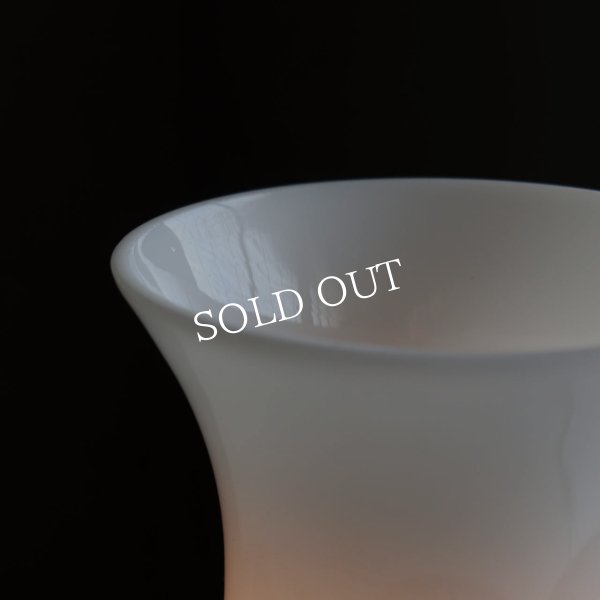 USAヴィンテージミルクガラスチムニーシェード真鍮テーブルライト｜アンティーク卓上照明