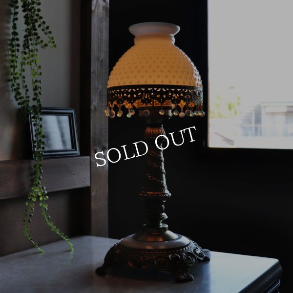 USAヴィンテージホブネイルミルクガラステーブルライト｜ヴィクトリアンランプ卓上照明