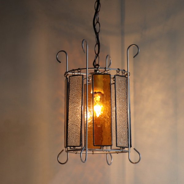 ヴィンテージアンバーガラス＆梨地ガラスのステンドグラスペンダントライト｜吊下げ照明ランプ琥珀クリア古硝子