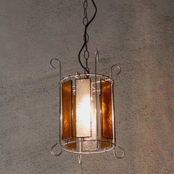 ヴィンテージアンバーガラス＆梨地ガラスのステンドグラスペンダントライト｜吊下げ照明ランプ琥珀クリア古硝子
