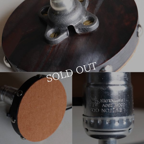 【銀】スチームパンクミニテーブルライト｜インダストリアル鋲付き卓上照明LEVITONソケット