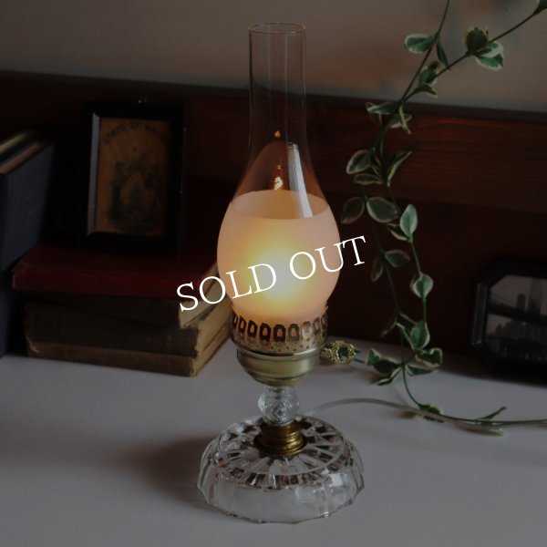 USAヴィンテージガラス製テーブルライト｜ハリケーンランプ・アンティーク卓上照明