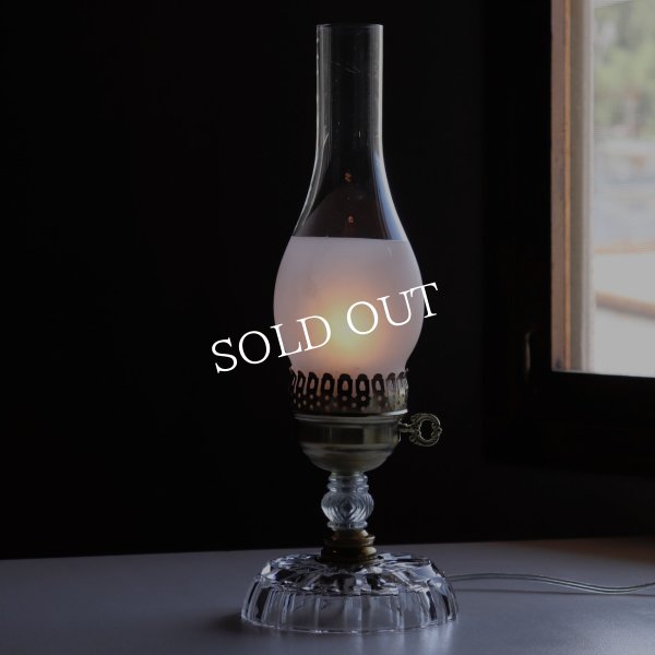 USAヴィンテージガラス製テーブルライト｜ハリケーンランプ・アンティーク卓上照明