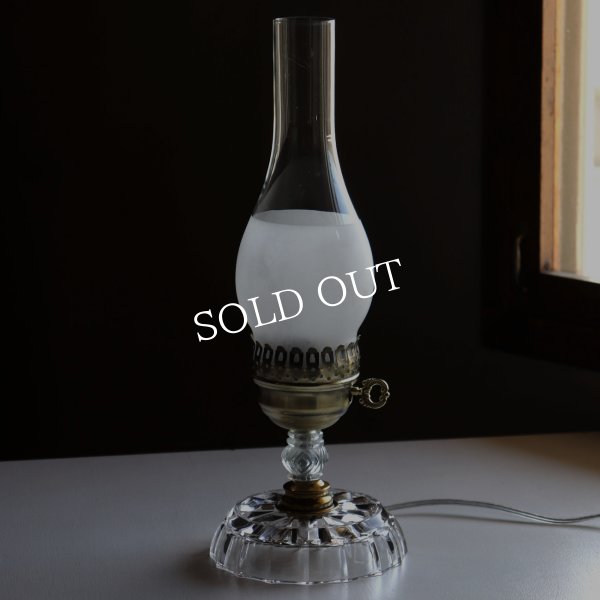 USAヴィンテージガラス製テーブルライト｜ハリケーンランプ・アンティーク卓上照明