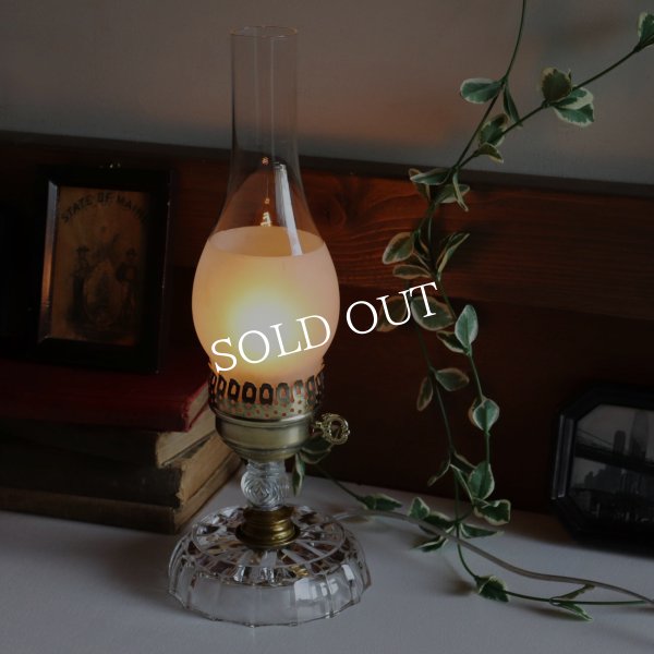 USAヴィンテージガラス製テーブルライト｜ハリケーンランプ・アンティーク卓上照明