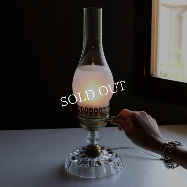USAヴィンテージガラス製テーブルライト｜ハリケーンランプ・アンティーク卓上照明