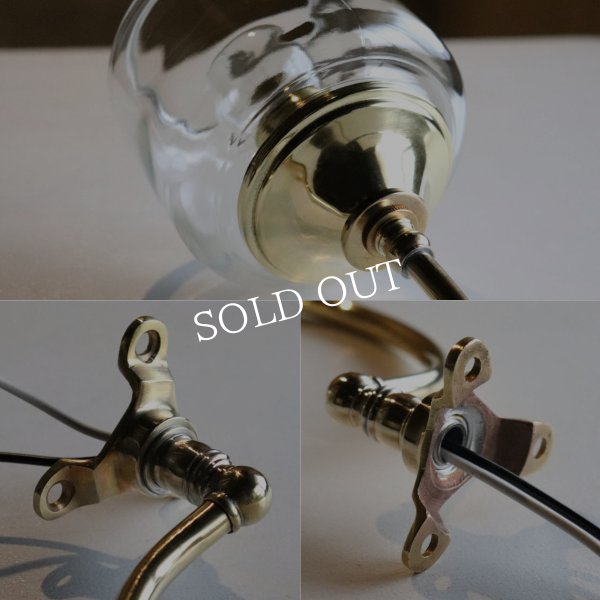 USAヴィンテージガラスグローブシェード真鍮製ブラケットライト｜インダストリアル壁掛け照明