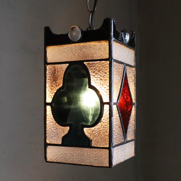 ヴィンテージガラス製ステンドグラスペンダントライト・トランプ柄｜天井吊下げ照明ハート・ダイヤ・スペード・クラブ