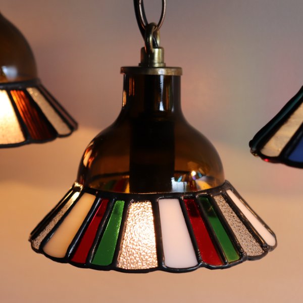 【クリスマスカラー・赤緑白】ステンドグラスミニペンダントライト花型｜吊下げ照明・天井照明