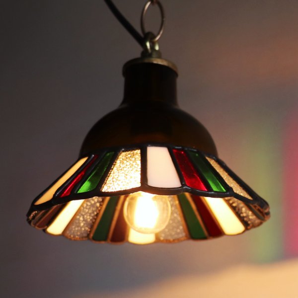 【クリスマスカラー・赤緑白】ステンドグラスミニペンダントライト花型｜吊下げ照明・天井照明