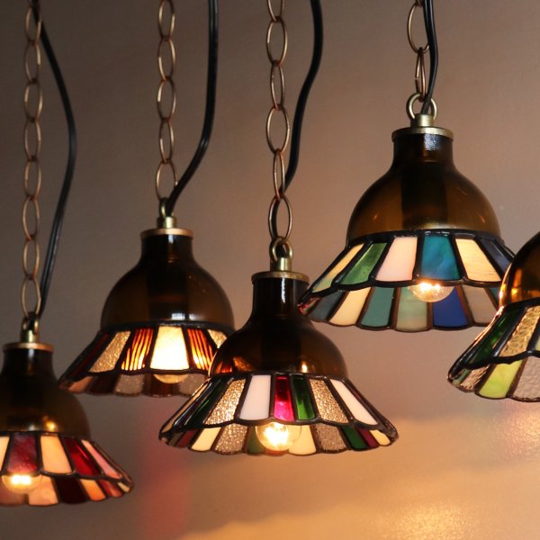 【クリスマスカラー・赤緑白】ステンドグラスミニペンダントライト花型｜吊下げ照明・天井照明