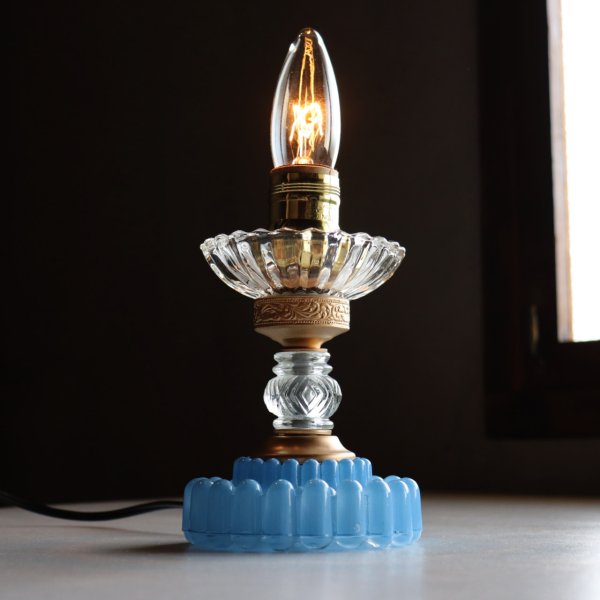 USAヴィンテージホブネイルガラスのミニテーブルライト卓上照明・水色硝子｜カフェランプ