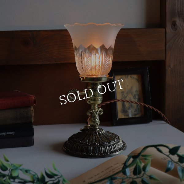 USAヴィンテージアラベスク柄ガラスシェード付きカフェランプ｜ヴィクトリアン卓上照明ミニテーブルライト
