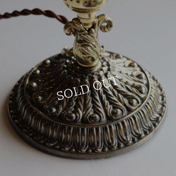 USAヴィンテージアラベスク柄ガラスシェード付きカフェランプ｜ヴィクトリアン卓上照明ミニテーブルライト