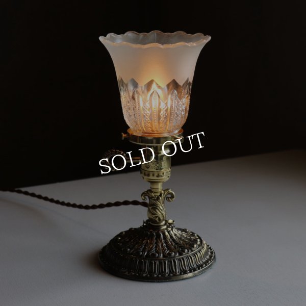 USAヴィンテージアラベスク柄ガラスシェード付きカフェランプ｜ヴィクトリアン卓上照明ミニテーブルライト