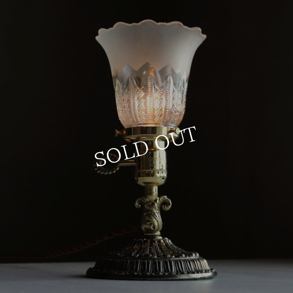 USAヴィンテージアラベスク柄ガラスシェード付きカフェランプ｜ヴィクトリアン卓上照明ミニテーブルライト
