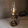 USAヴィンテージオイルランプスタイルテーブルライト｜アンティークゴールド・ガラスチムニーハリケーン卓上照明
