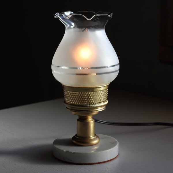 USAヴィンテージフリルトップフロストガラスチムニーのカフェランプテーブルライト卓上照明