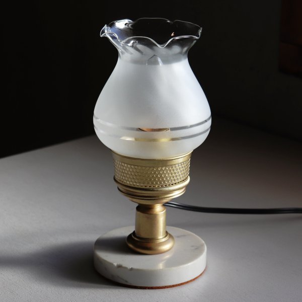 USAヴィンテージフリルトップフロストガラスチムニーのカフェランプテーブルライト卓上照明