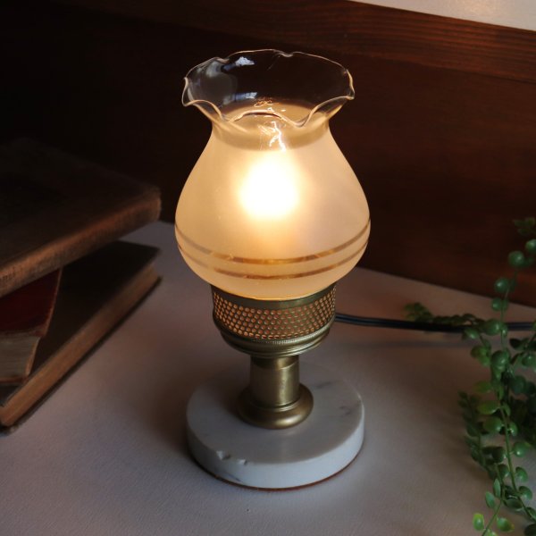 USAヴィンテージフリルトップフロストガラスチムニーのカフェランプテーブルライト卓上照明