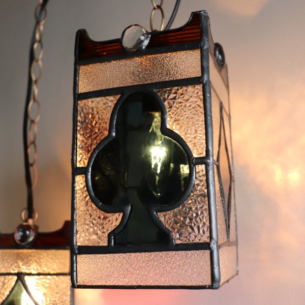 ヴィンテージガラス製ステンドグラスペンダントライト・トランプ柄｜天井吊下げ照明ハート・ダイヤ・スペード・クラブ