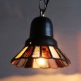 琥珀とスモーキー硝子の花灯り｜夜明け前の色彩を閉じ込めたステンドグラスペンダントライト