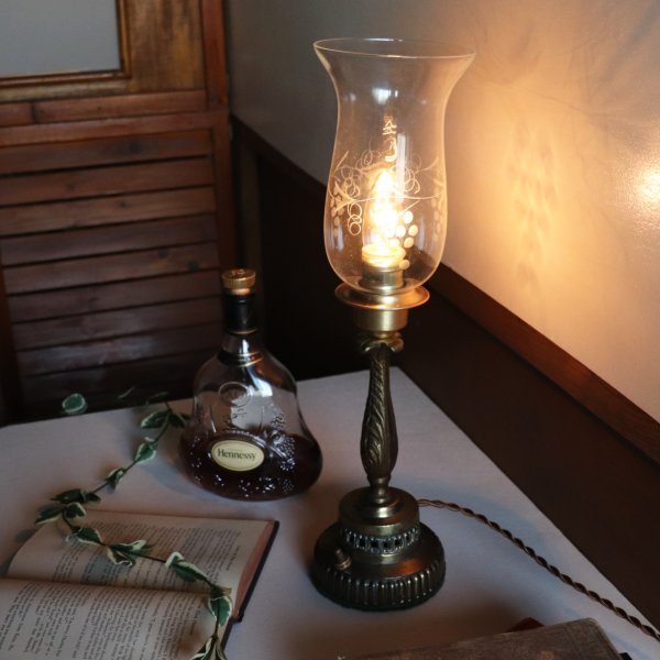 USAヴィンテージハリケーンランプ卓上照明・テーブルライト葡萄柄エッチンググラス｜アンティーク