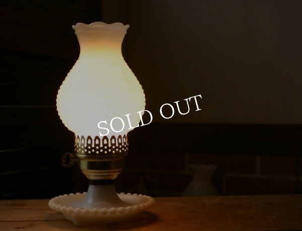 画像4: USAヴィンテージ卓上照明ホブネイルミルクガラス鍵スイッチ付テーブルライト｜アンティークテーブルランプ (4)