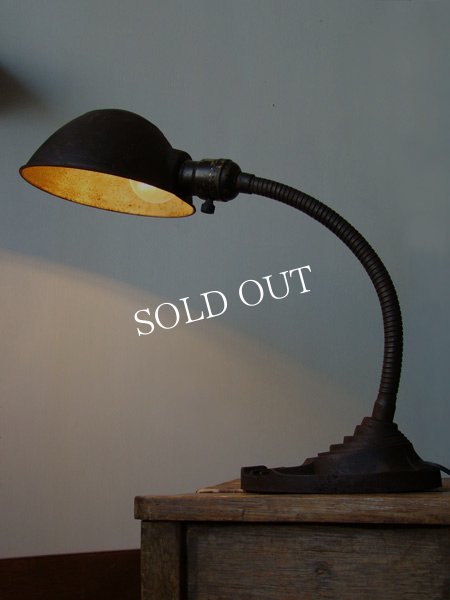 画像2: 工業系卓上照明｜ヴィンテージインダストリアルEAGLEグースネックデスクライト｜オフィスアイアン鉄テーブルランプ (2)