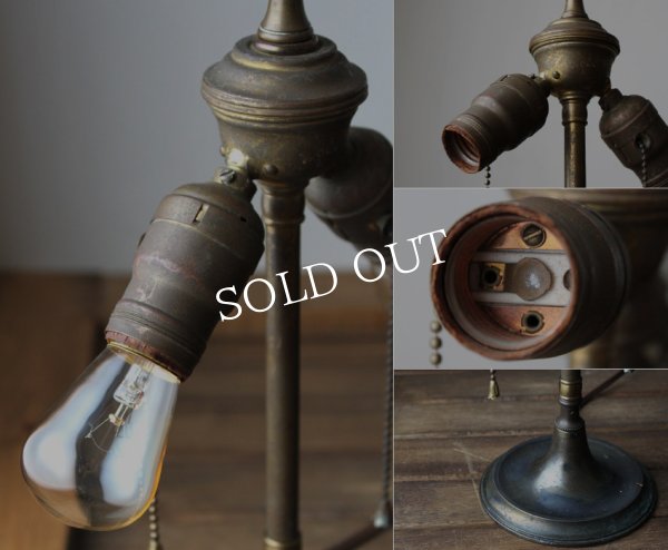 画像8: 工業系卓上照明｜インダストリアル角度調整付ダブルソケット２灯デスクライト｜USAアメリカンヴィンテージオフィス真鍮テーブルランプ (8)