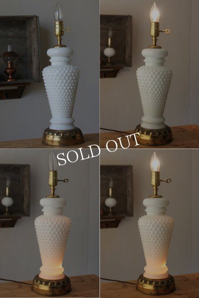 画像4: USAヴィンテージ鍵スイッチ付ミルクガラス製ホブネイル3Wayテーブルランプ｜アンティークヴィクトリアン卓上照明テーブルライト (4)