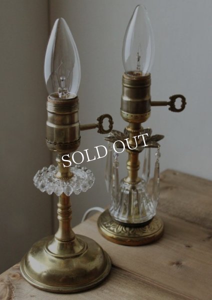 画像5: USAヴィンテージ卓上照明ホブネイルガラスと真鍮のミニテーブルライト｜ヴィクトリアンランプカントリー (5)