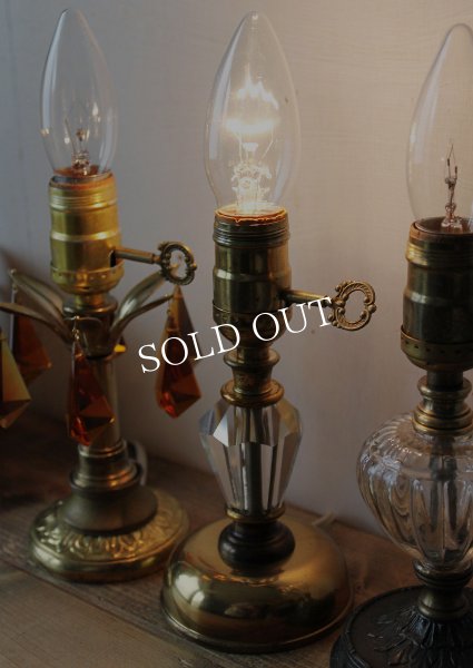 画像3: USAヴィンテージ卓上照明鍵付クリスタルカットガラスの真鍮製テーブルランプ｜オールドアメリカンヴィクトリアンライト真鍮 (3)