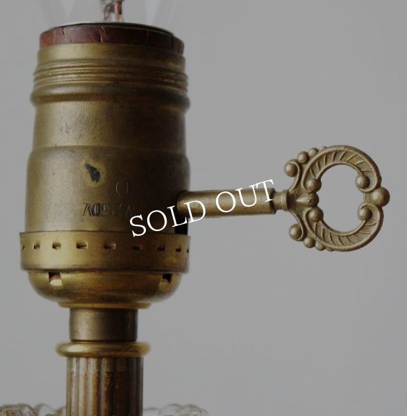 画像7: USAヴィンテージ卓上照明ミルクガラスとクリアガラスのテーブルランプ｜ヴィクトリアンアンティーク真鍮 (7)