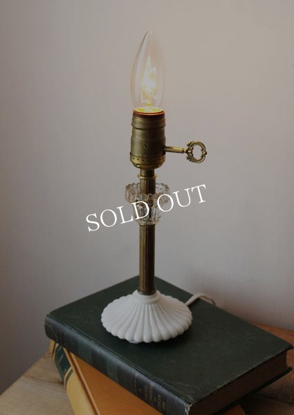 画像3: USAヴィンテージ卓上照明ミルクガラスとクリアガラスのテーブルランプ｜ヴィクトリアンアンティーク真鍮 (3)