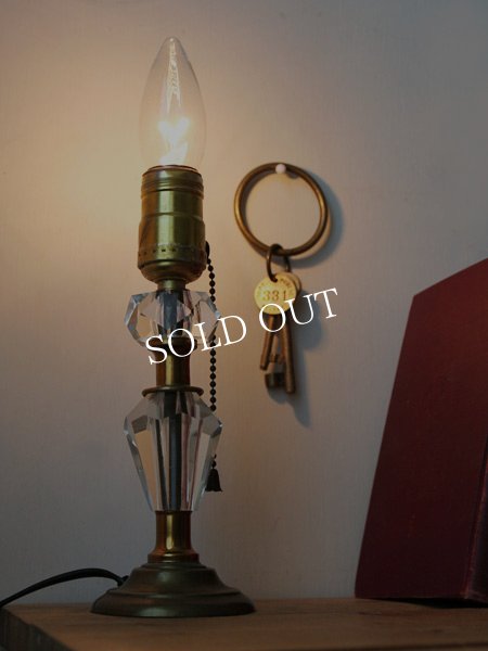 アンティークテーブルランプ｜クリスタルカットプリズムガラスの卓上照明ライト