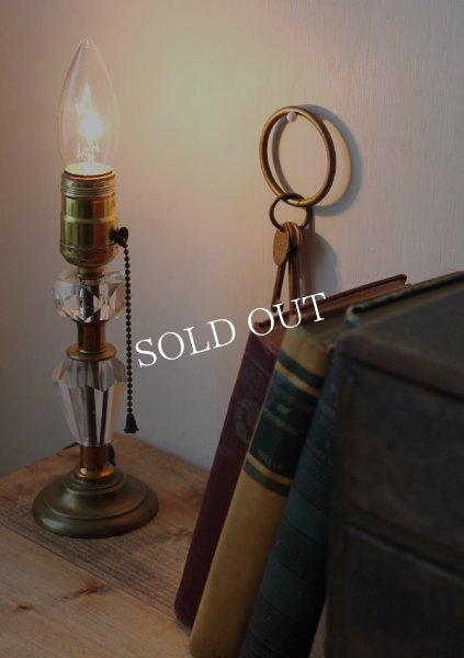 アンティークテーブルランプ｜クリスタルカットプリズムガラスの卓上照明ライト