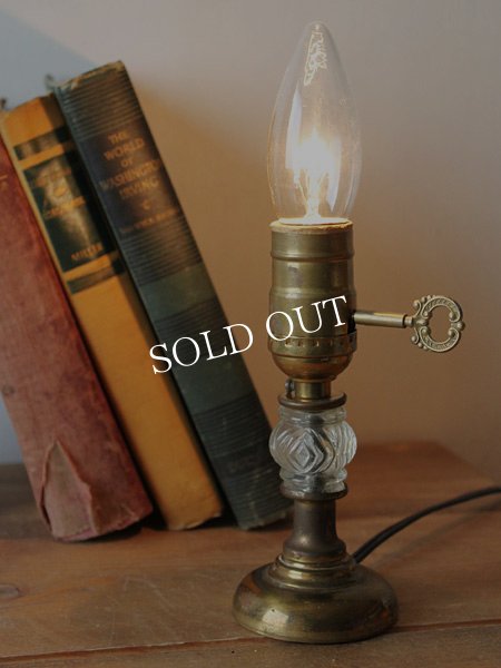 アンティークテーブルランプ｜真鍮製ミニテーブルライト卓上照明