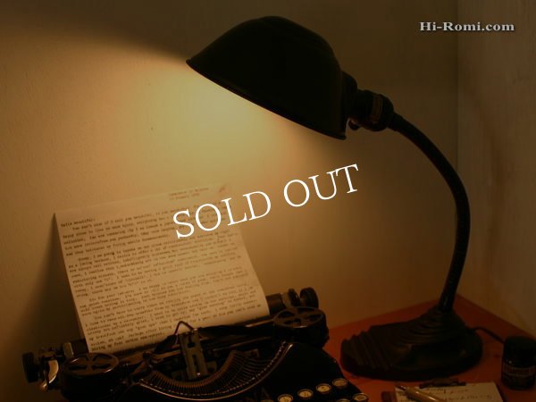 アンティークデスクライト｜EAGLEイーグル社アイアンテーブルライト卓上照明