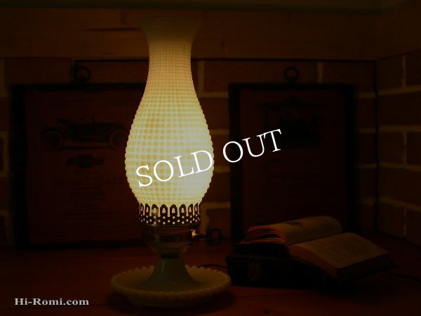 画像2: USAヴィンテージコーンホブネイルミルクガラス製テーブルライト (2)