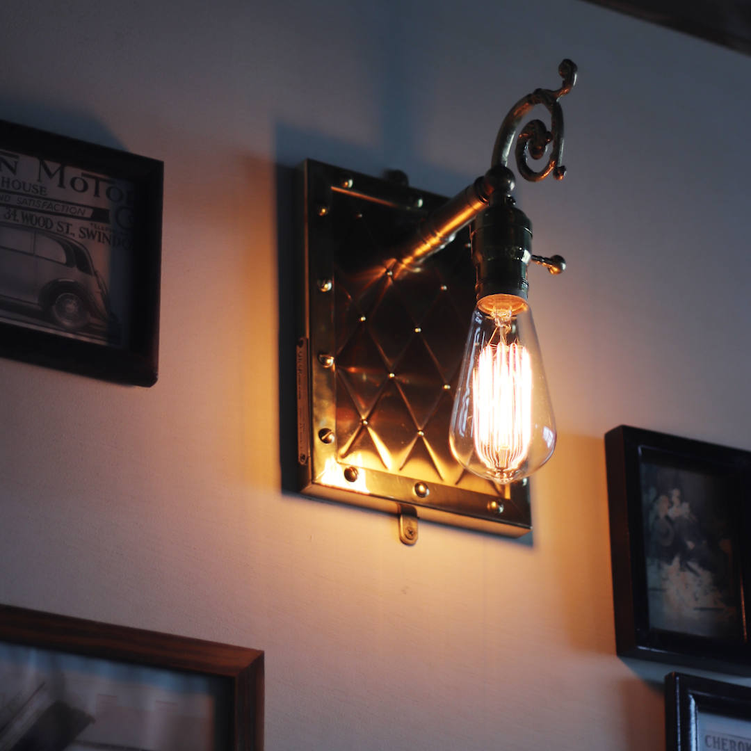 アートデザインランプ・ブラケットライト壁掛け照明｜アンティーク&スチームパンクアーガイル柄メタルワーク