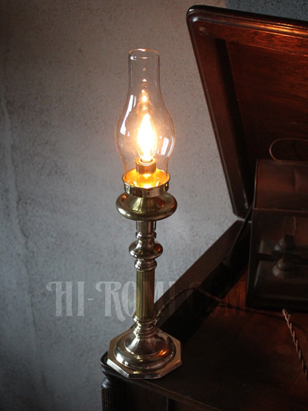 卓上照明ハリケーンランプ｜ヴィンテージガラスチムニー付真鍮製テーブルライト